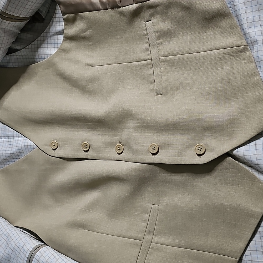 C3🔹️Stafford Tan Suit 3pc Set - Picture 2 of 11